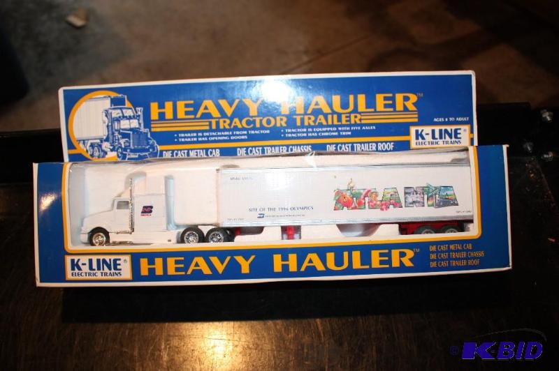 lot 353 image: Heavy Hauler die-cast metal truck and trailer...