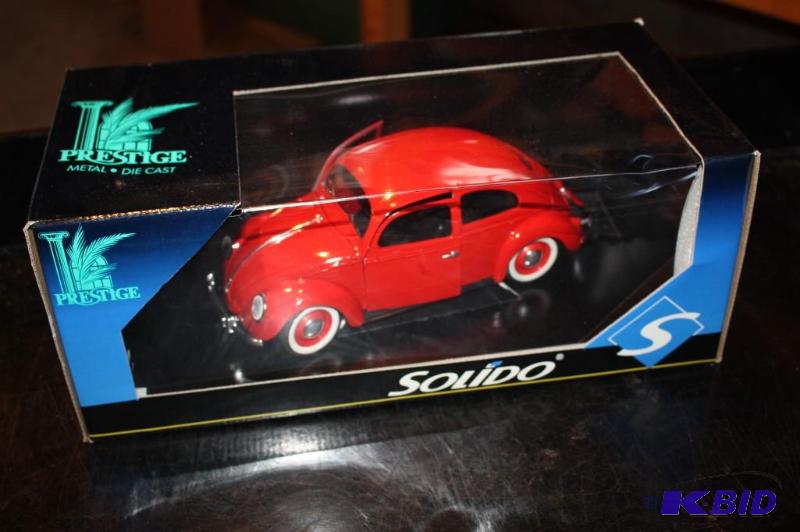 lot 369 image: Vintage Solido&nbspred buggy toy car...