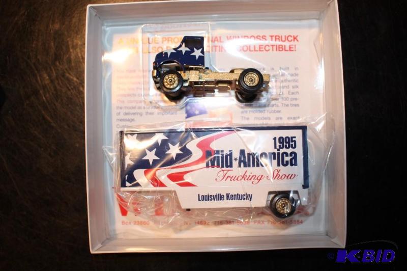lot 373 image: 1995 Mid America trucking show truck and trai...