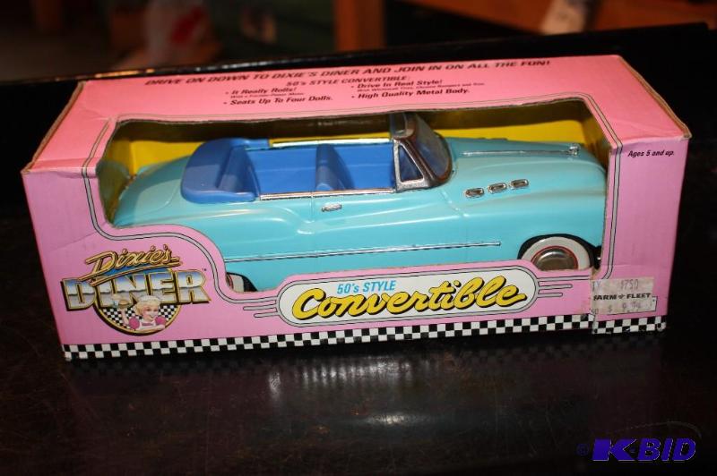 lot 375 image: Dixies Diner 50s style convertible with fri...