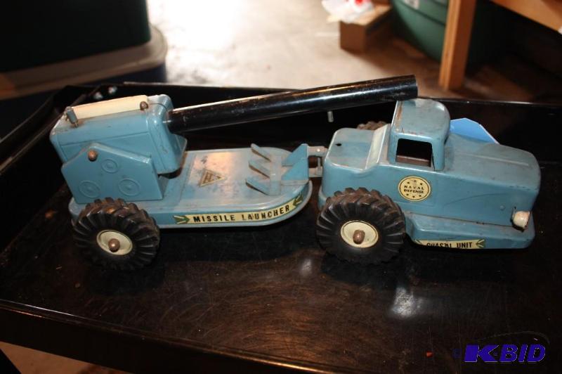 lot 425 image: Naval defensive missile launcher toy truck...