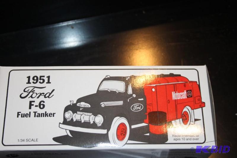 lot 456 image: 1951 Ford F-6 fuel tanker 134 scale...