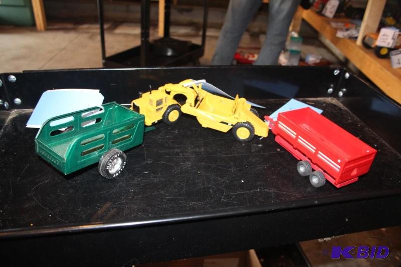 lot 493 image: Lot of (3) items including (2) toy metal trai...
