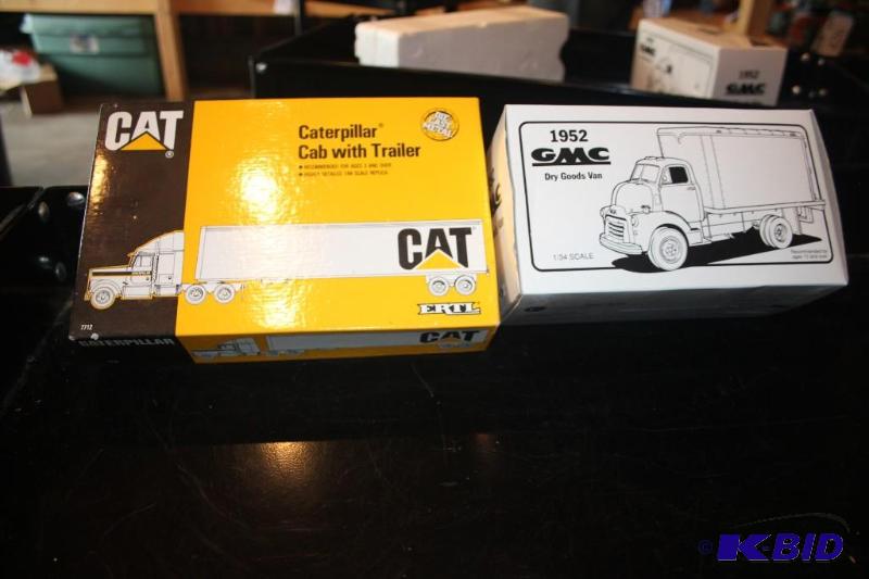 lot 494 image: Lot of (2) items including a Caterpillar cab ...