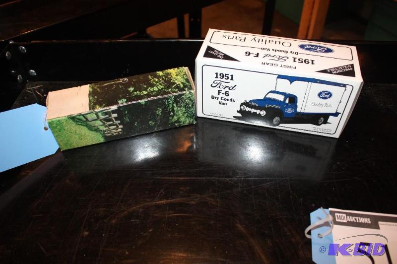 lot 510 image: Lot of (2) items including a International sc...