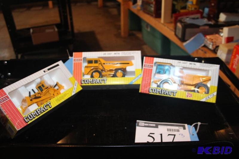 lot 517 image: Lot of (3) items including a Compact JCB 712 ...