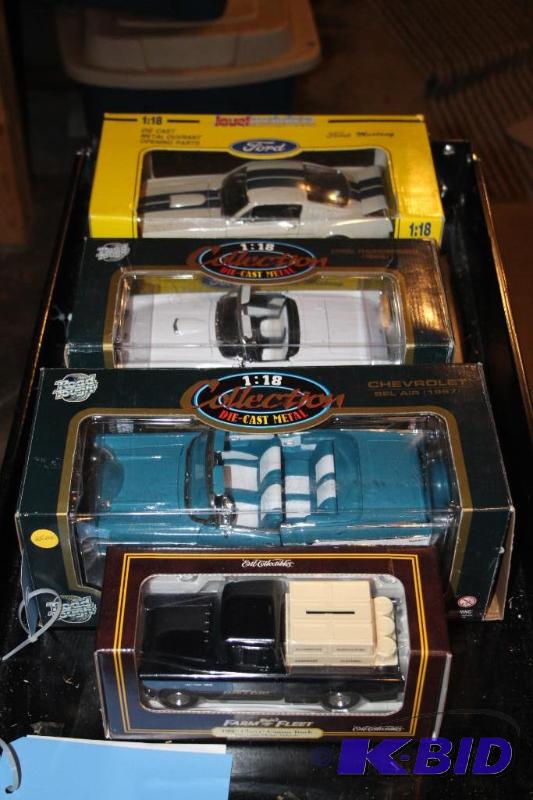 lot 553 image: Lot of (4) items including a Ford mustang die...