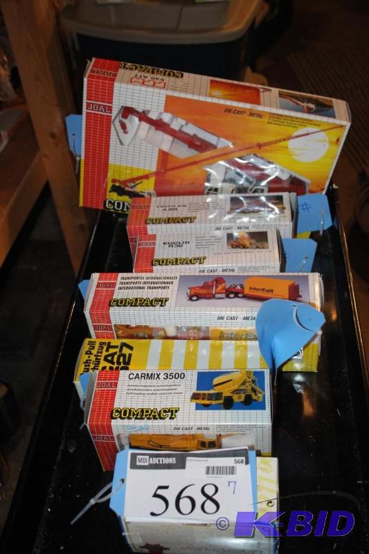 lot 568 image: Lot of (7) items including a 1954 Ford F100 d...