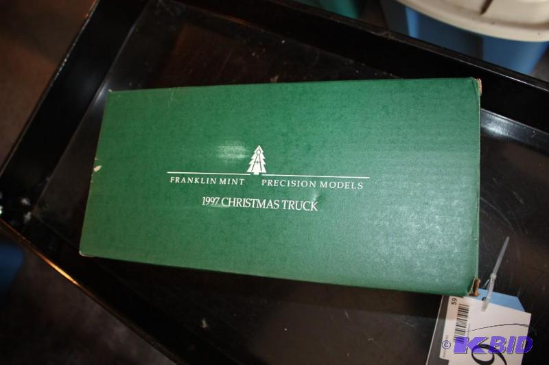lot 59 image: Franklin Mint Precision Models 1997 Christmas...