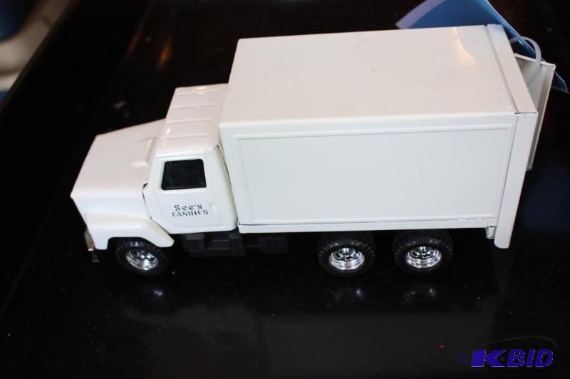 lot 65 image: Sees candies toy truck...