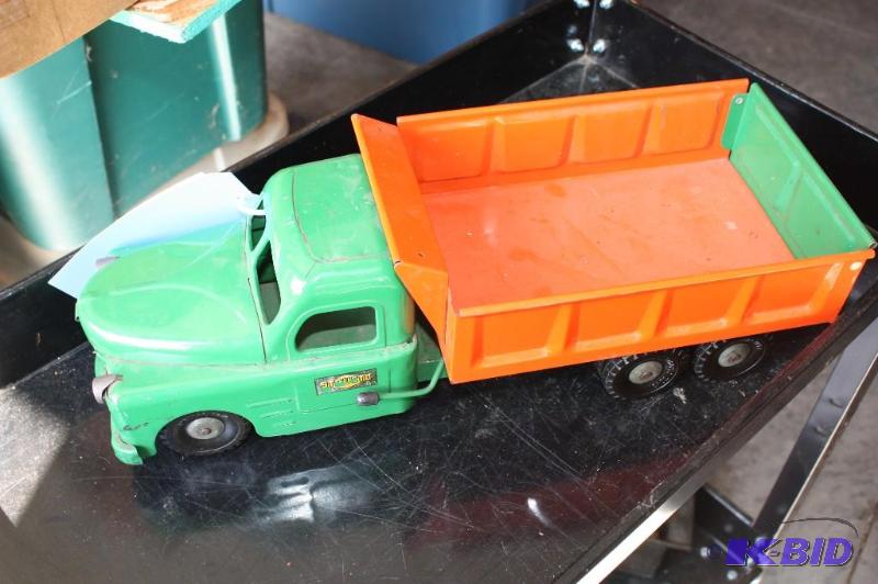 lot 67 image: Structo toy truck...
