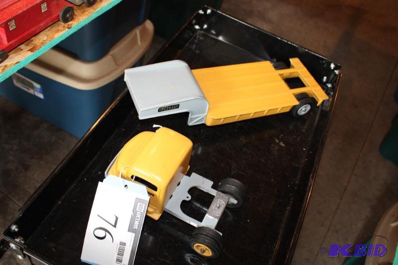 lot 76 image: Smith Miller fruehauf toy truck...