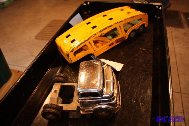 lot 97 image: Lot of (2) items including a toy truck and a ...