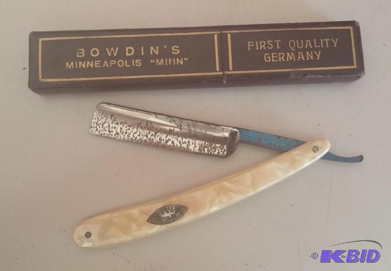Vintage Razor...