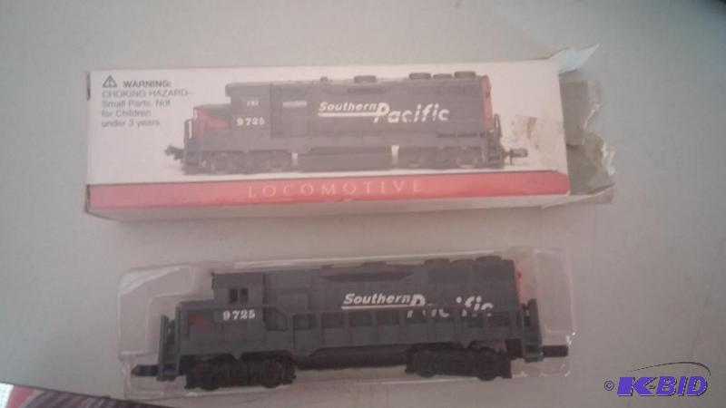 Southern Pacific Locomotive 9725 model train ...