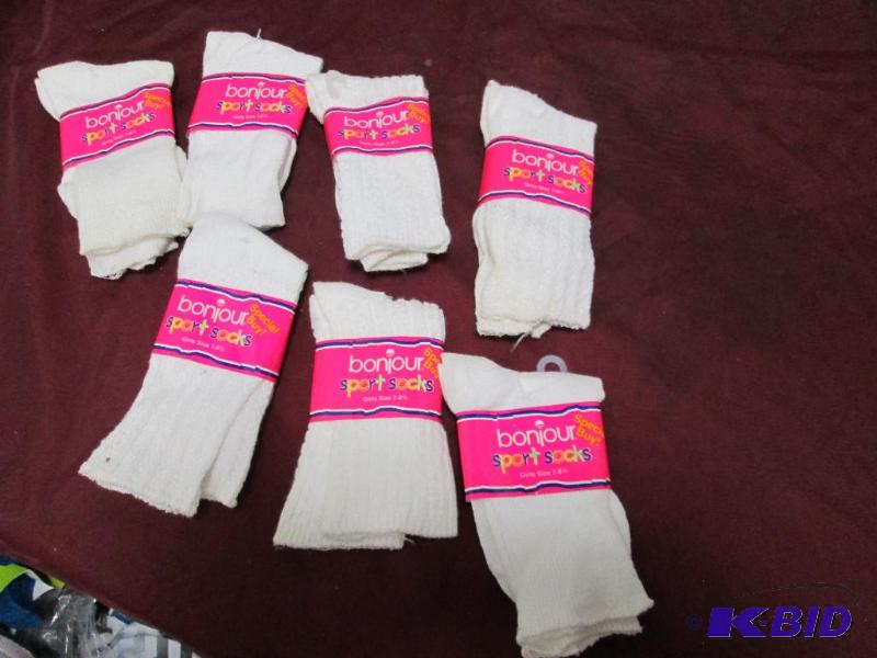 Qty 7 bonjour sport socks girls size 7-812...