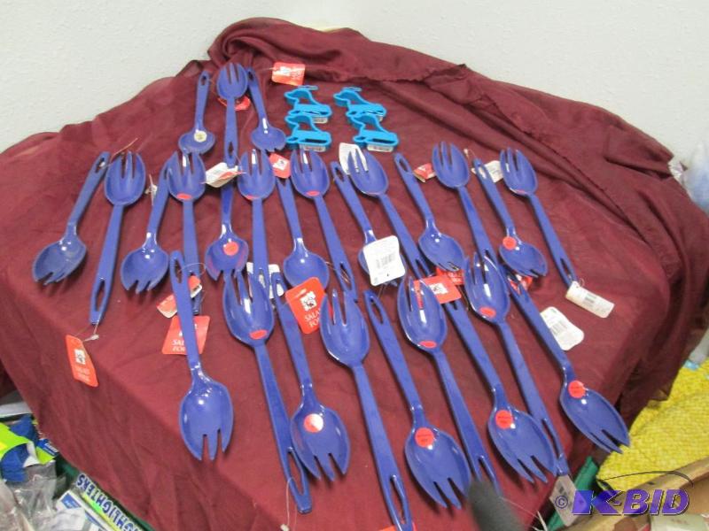 Qty 26 Salad forks, 4 dog cookie cutters...