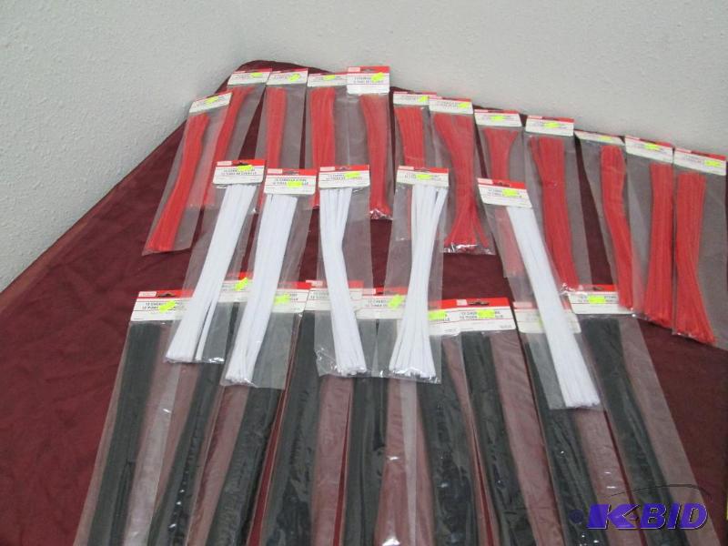 Qty 5 White 12 Chenille stema, 12 red, 9 blac...