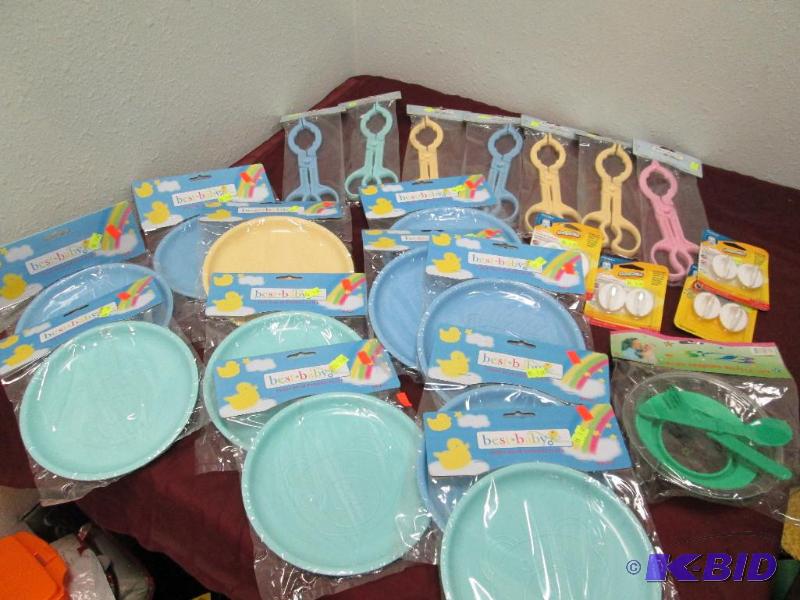 Qty 11Teddy bear feeding plate colors blue, l...