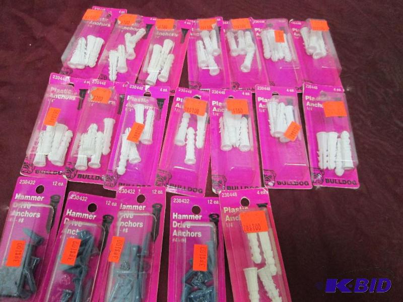 Qty 15 Plastic Anchors 14 and Qty 4 Hammer D...