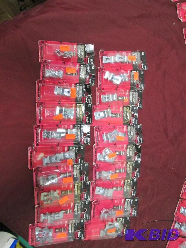 Qty 20 Claw Picture Hanger 50 lb....