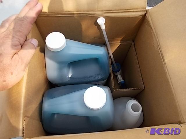 2 Bottles Of Spic N Span With Spray Bottle...