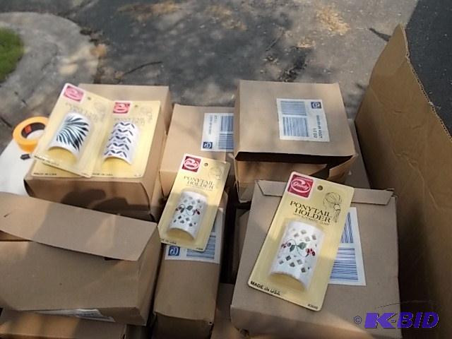 Large Box Lot Of Pony&nbspTail Holders Appro...