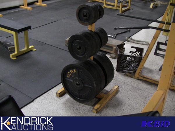 lot 104 image: Weight Tree of 747.5 LBS of Milled York Plate Weights