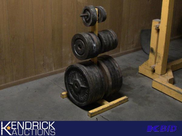 lot 123 image: Weight Tree of 795 LBS of Milled York Plate Weights