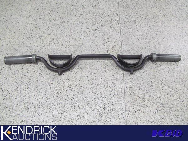 lot 138 image: Isolation Curl Barbell