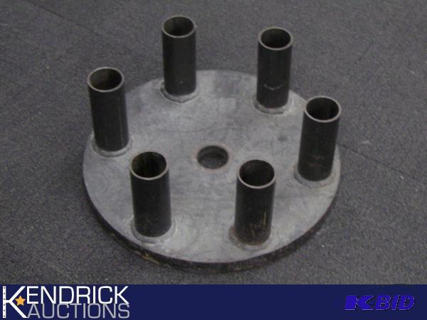 lot 166 image: 6 Bar StandHolder Custom Made From a 45 LB Weight Plate