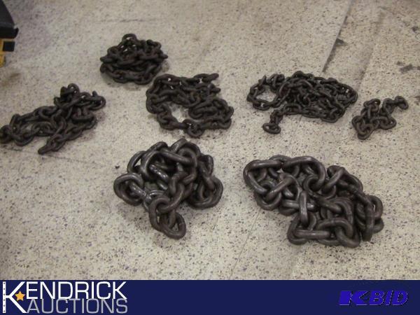 lot 174 image: 105 LBs of Chains