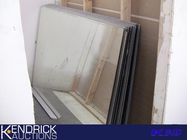 lot 209 image: 24 - 6 ft x 4 ft - Mirrors in Various Conditions
