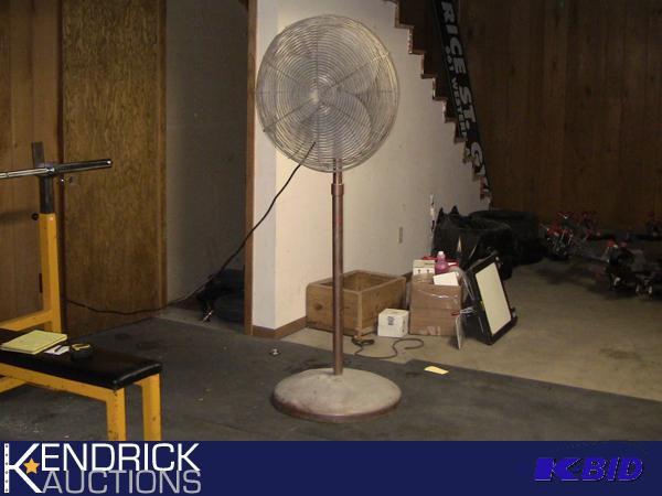 lot 217 image: Commercial Area Room Fan
