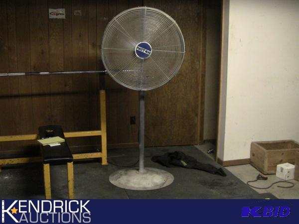 lot 218 image: Patton Commercial Area Room Fan