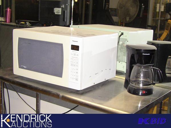 lot 242 image: Working Microwave, and Coffee Pot