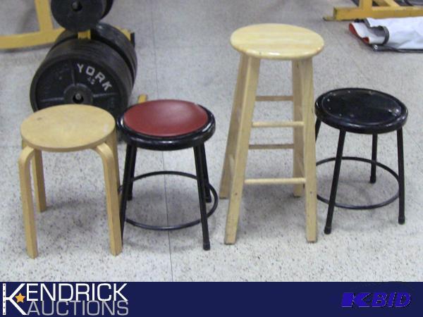 lot 245 image: 4 Stools