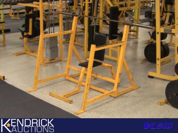 lot 39 image: Adjustable Military Press Bench with Bar