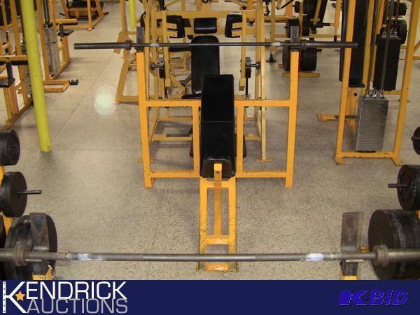 lot 42 image: Incline Bench with York Bar