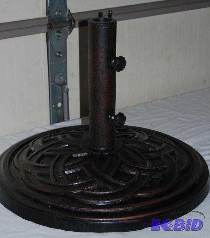 lot 15 image: Market Umbrella Base, agglomerated stone cons...