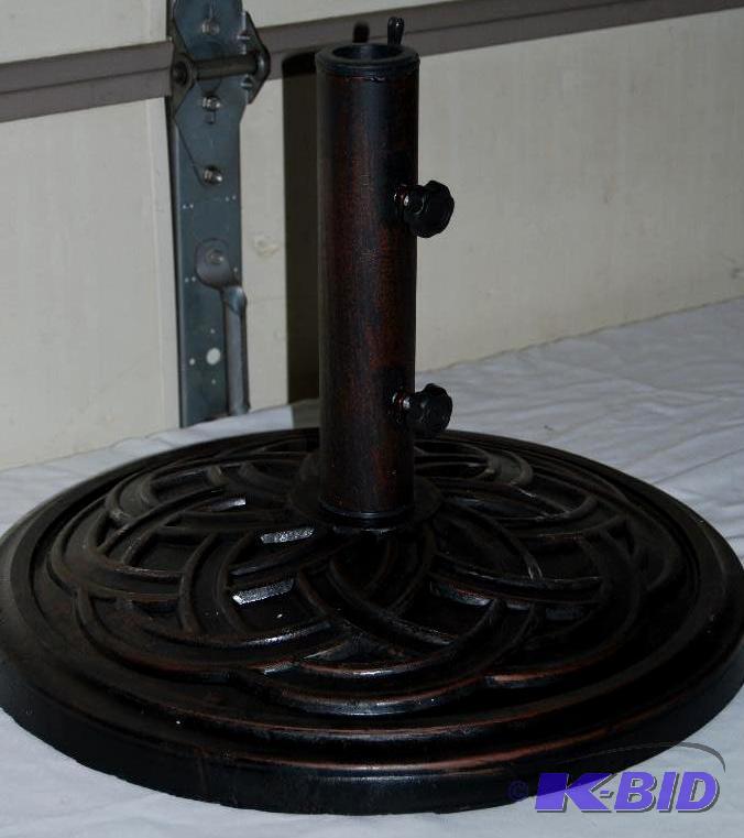 lot 26 image: Market Umbrella Base, agglomerated stone cons...