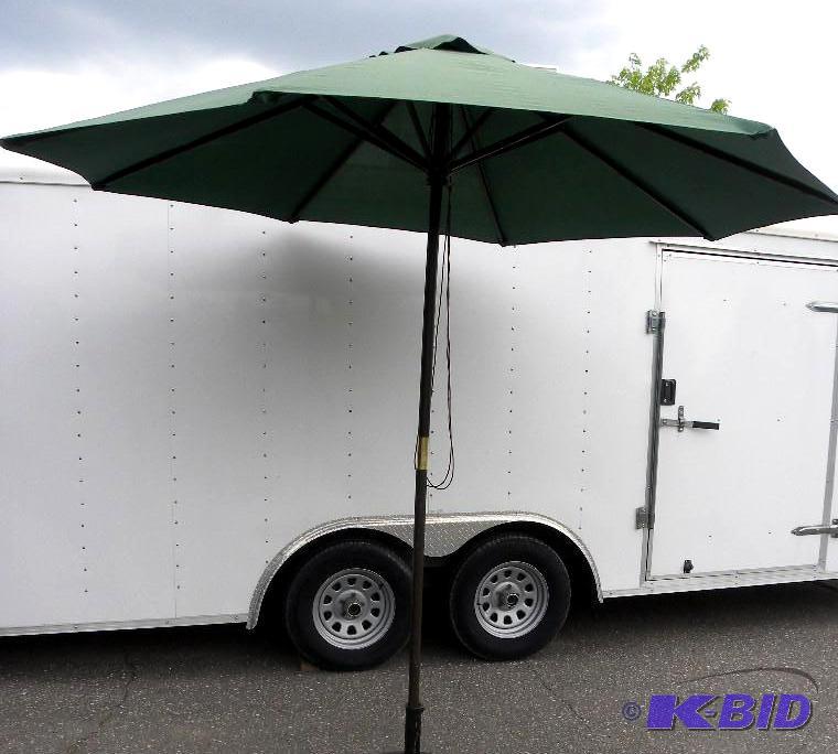 lot 61 image: 9-ft Market Umbrella, hunter green, 1 12&quo...