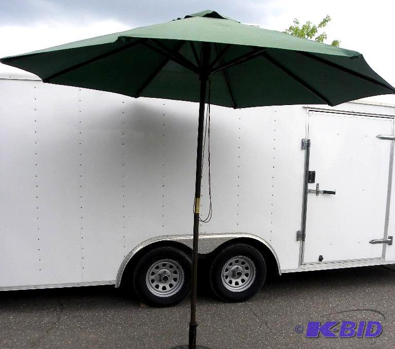 lot 62 image: 9-ft Market Umbrella, hunter green, 1 12&quo...