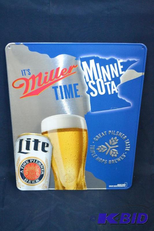 lot 43 image: MILLER LIGHT SIGN 18X29...