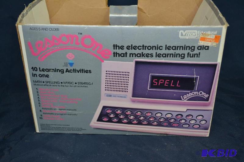 lot 68 image: KIDS COMPUTER...