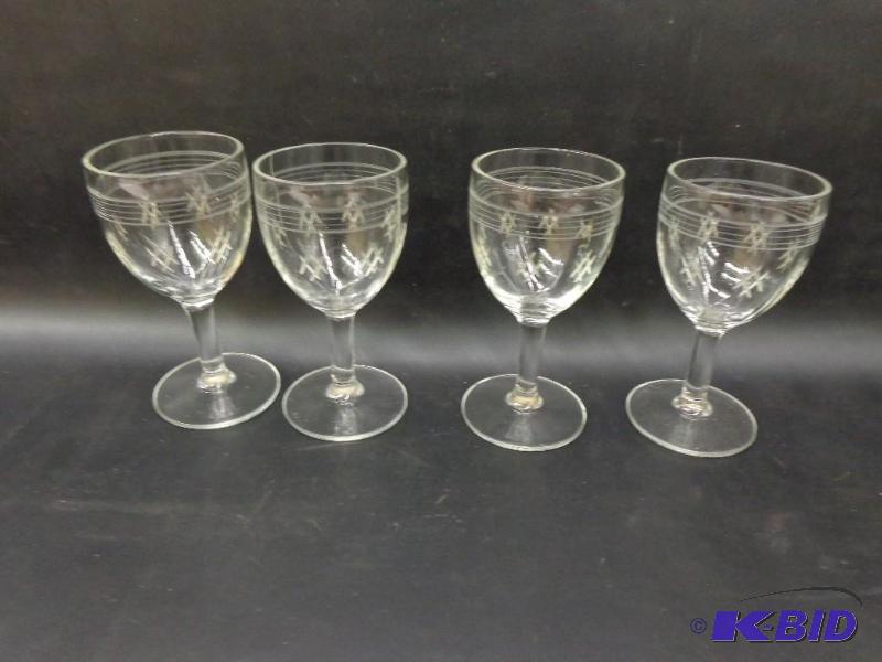 lot 109 image: Brandy SniftersWine Glasses Small Wine Glass...