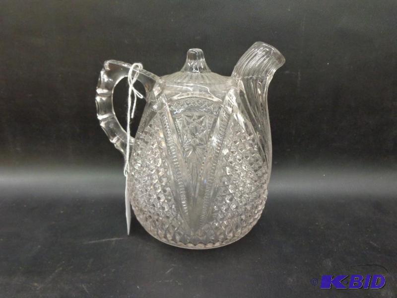 lot 123 image: Glass Pot Glass Teas Styled Pot with Spout 5....