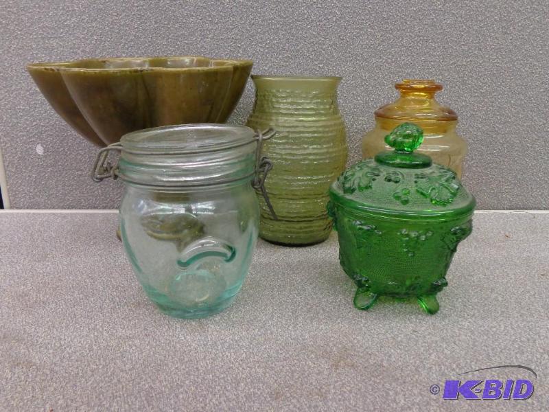 lot 129 image: Various Glass Jars  4" x 6" Gr...