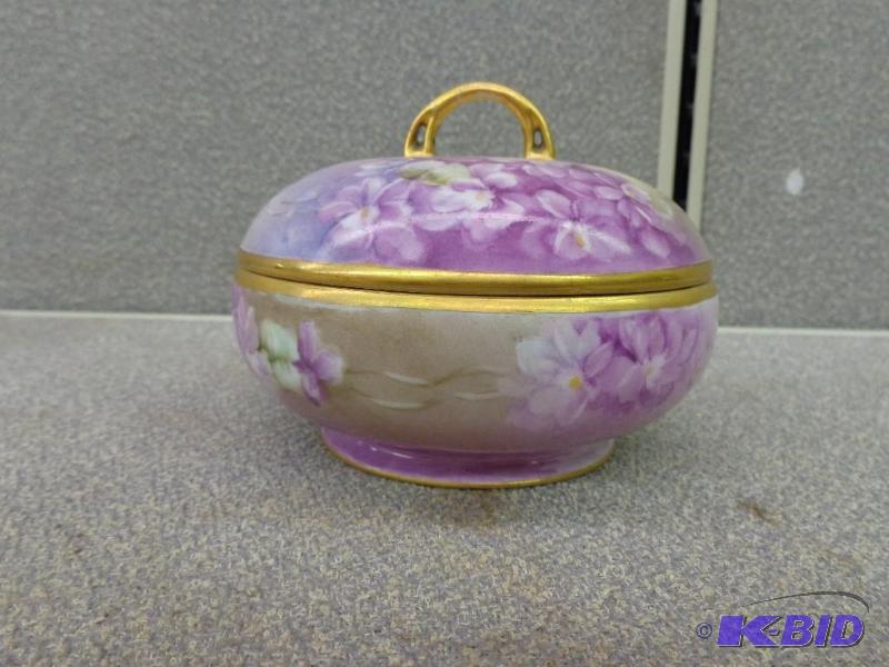 lot 151 image: Small Incense&nbspDish  3 Separate Piec...