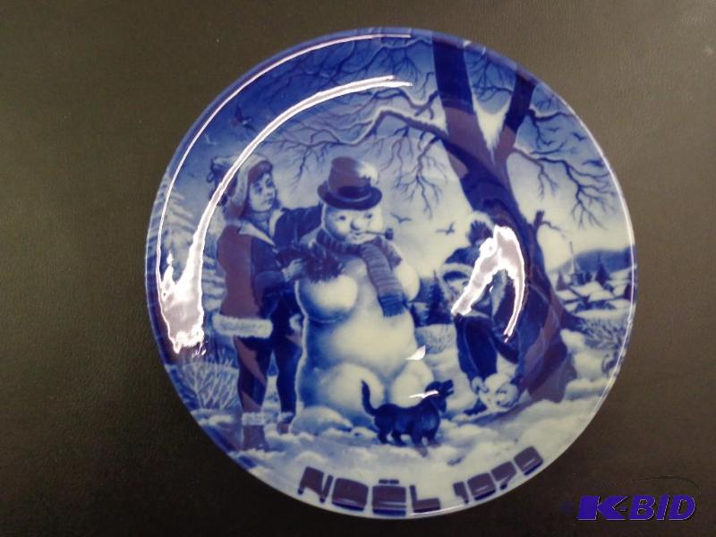 lot 157 image: Noel 1979 Plate Looks Like Children Building ...